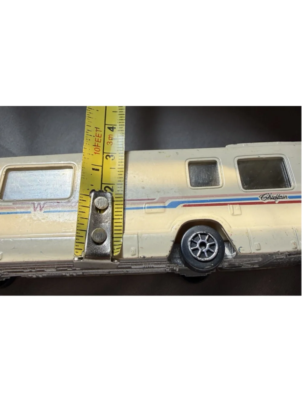 Vintage 1990 Road Champs Die Cast Winnebago Chieftain RV